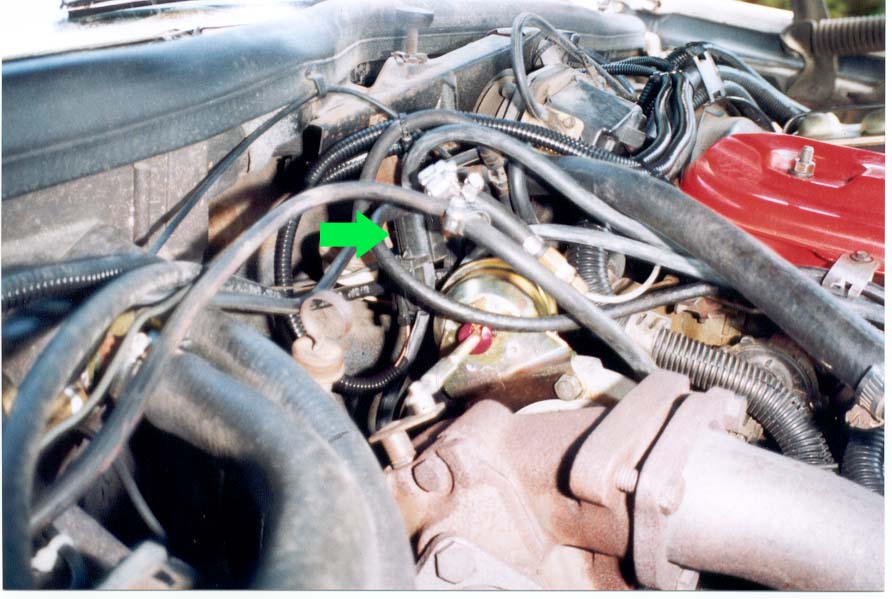 Three port vacuum switch